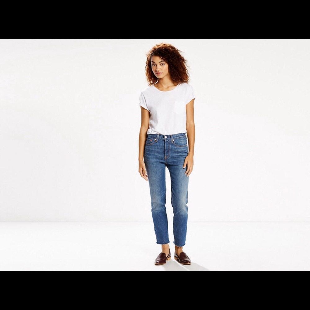 Levi’s Wedgie Jeans in Classic Tint